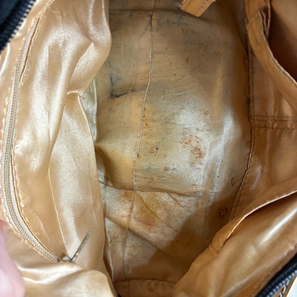 GUESS Black and Gold Shoulder Bag - Picture 8 of 9